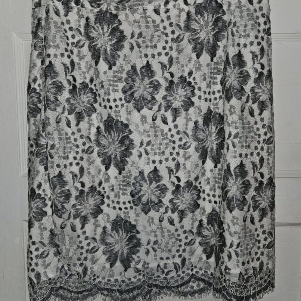 CREATION L Gray Floral Print Fully Lined Lace Skirt Ladies Size 10 - Picture 3 of 6